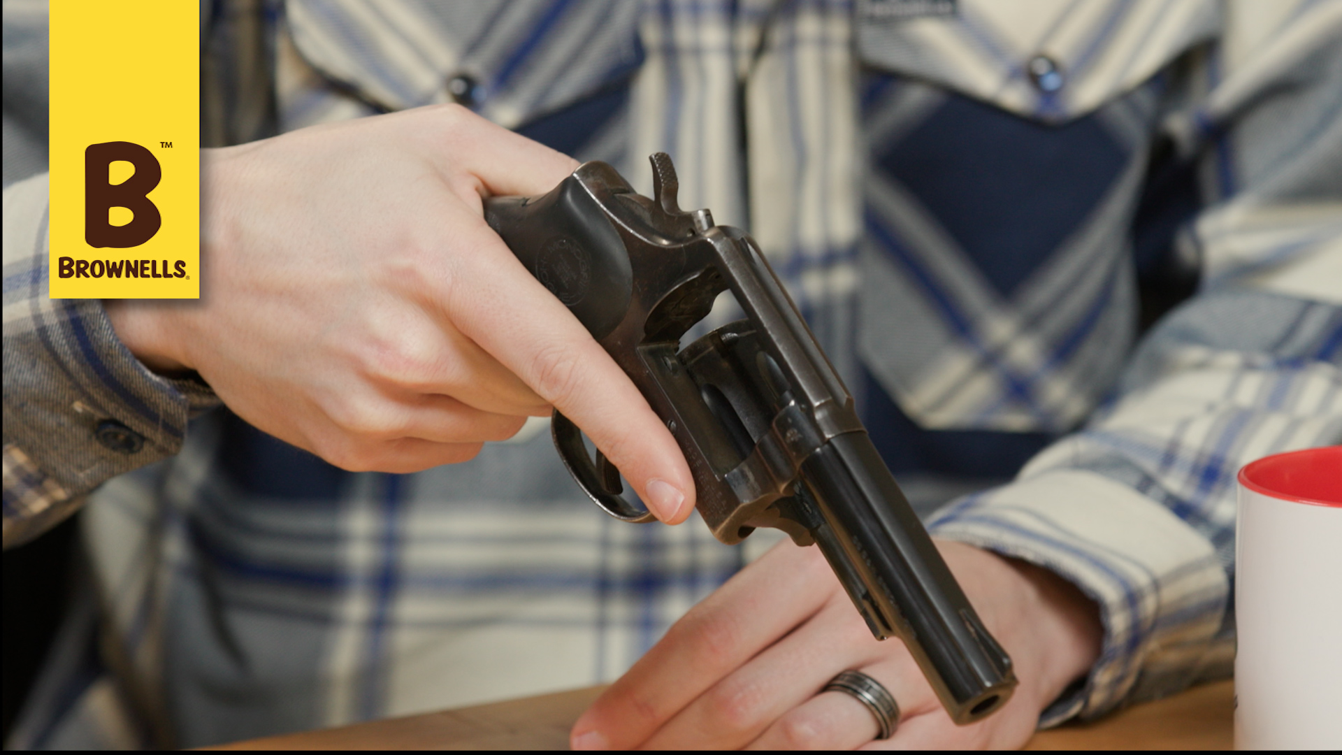 Smyth Busters: Is It Bad To Snap a Revolver Cylinder Shut?